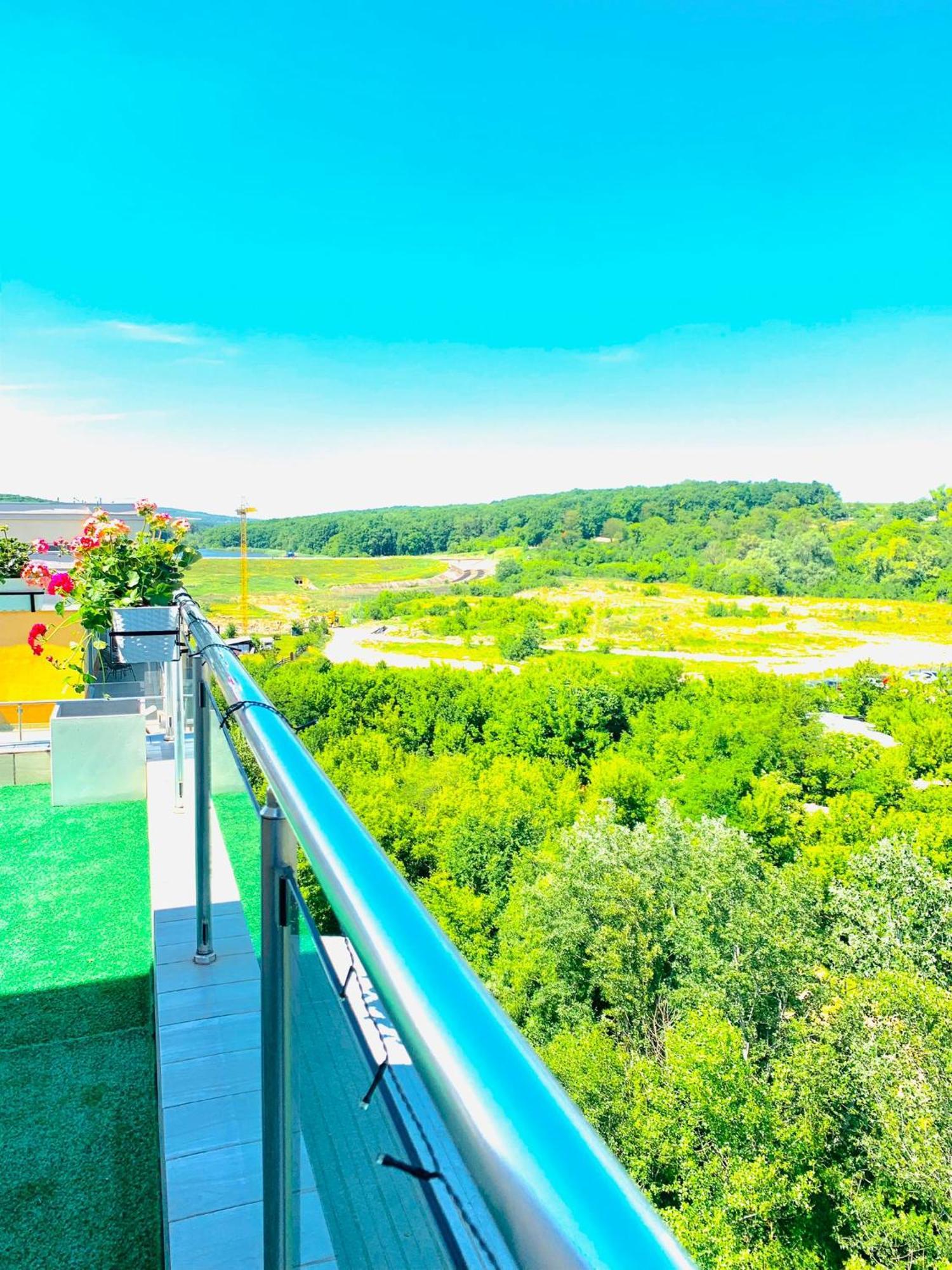 Penthouse View Aeroport Iasi 2 Lägenhet Exteriör bild