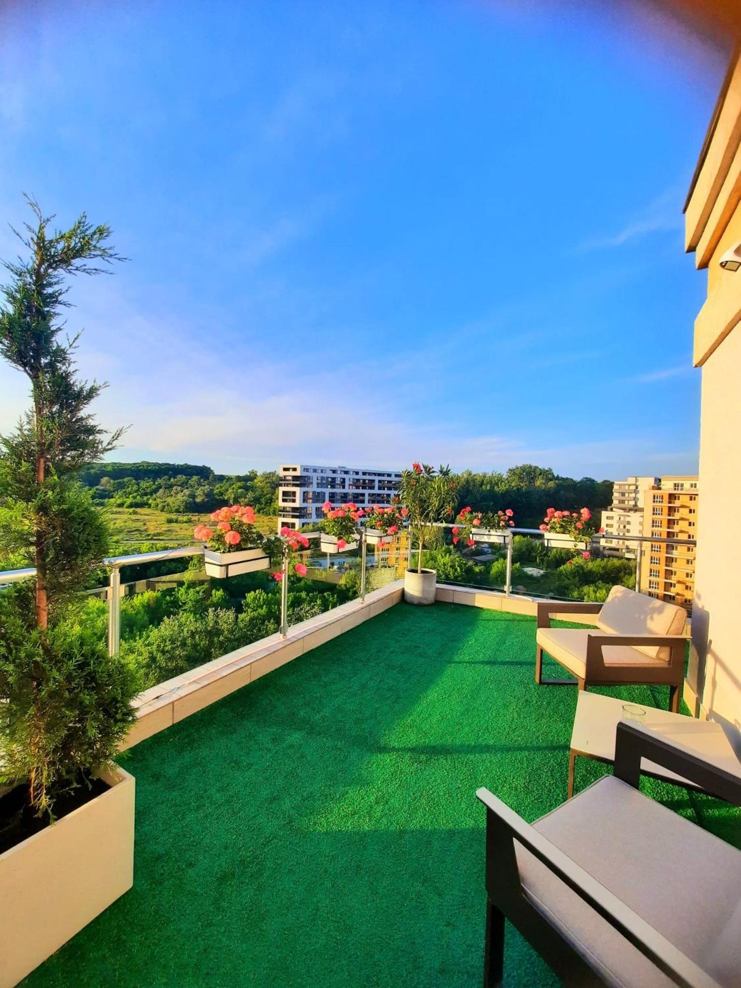 Penthouse View Aeroport Iasi 2 Lägenhet Exteriör bild