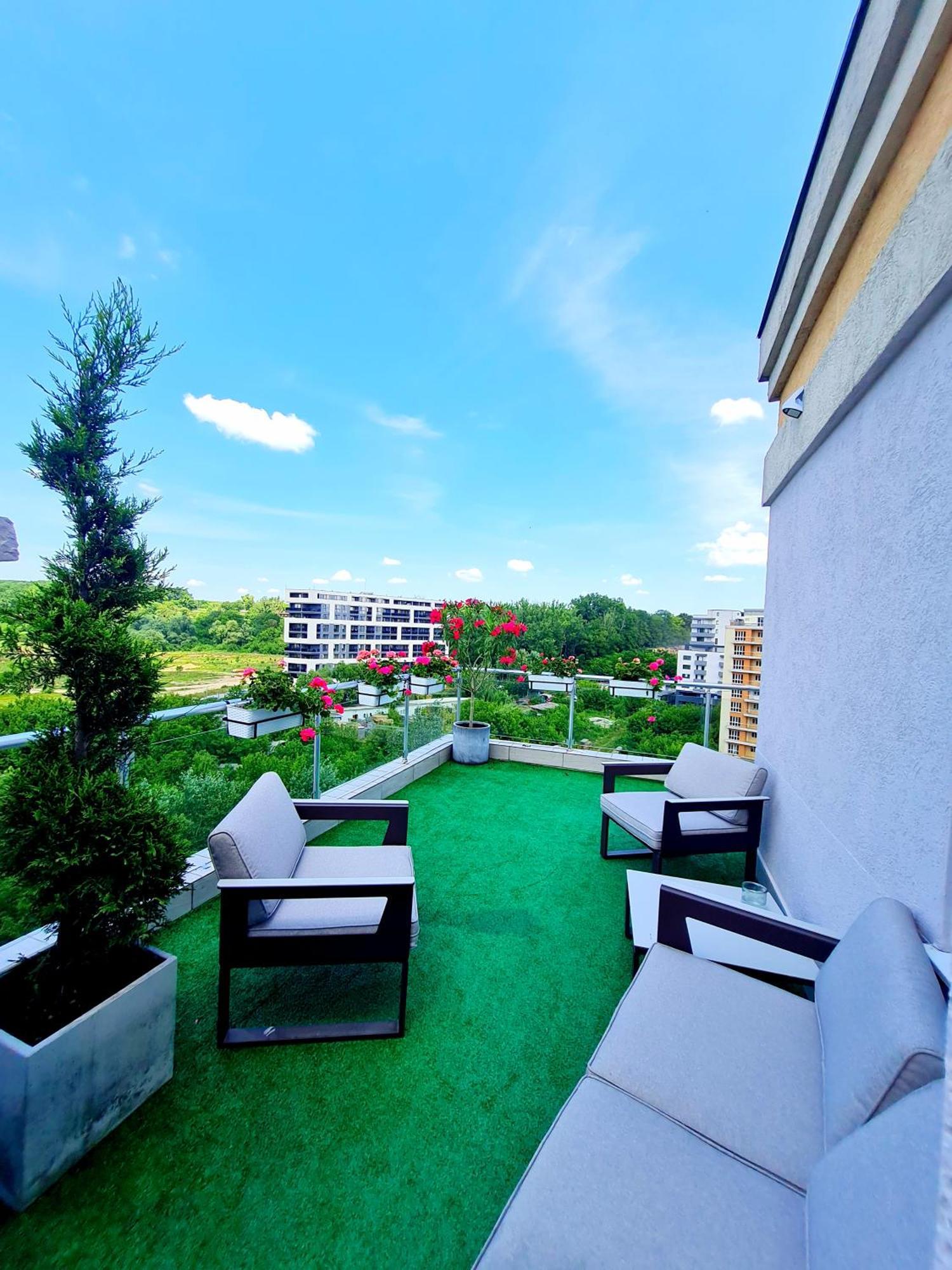 Penthouse View Aeroport Iasi 2 Lägenhet Exteriör bild